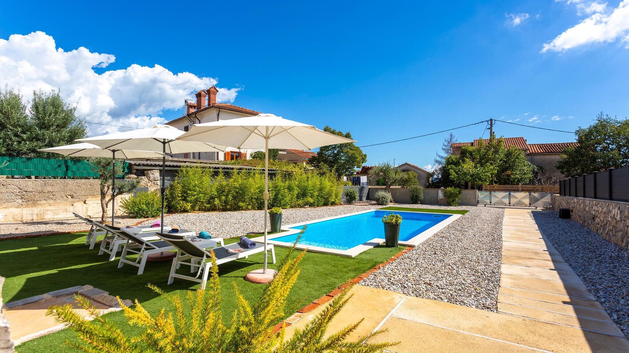 Photo of Outdoor in Brzac