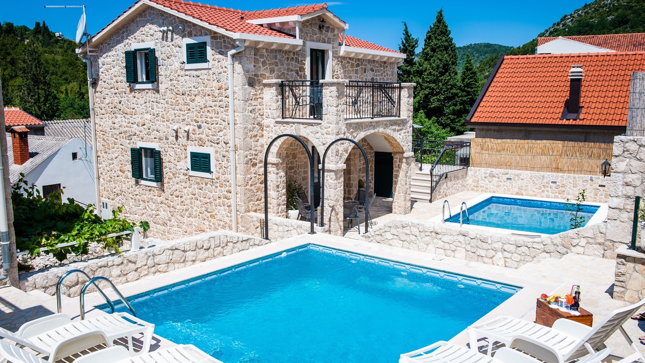 Photo of Outdoor in Kremena