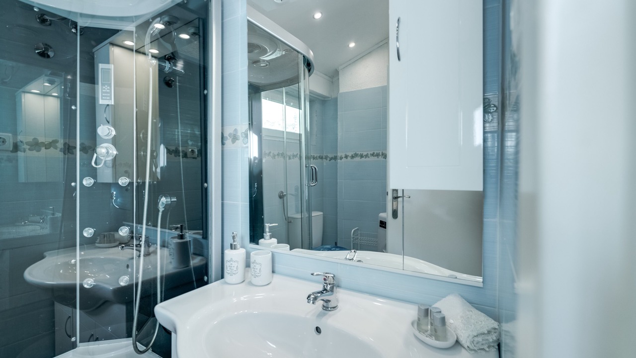 Photo of Bathroom in Bakar