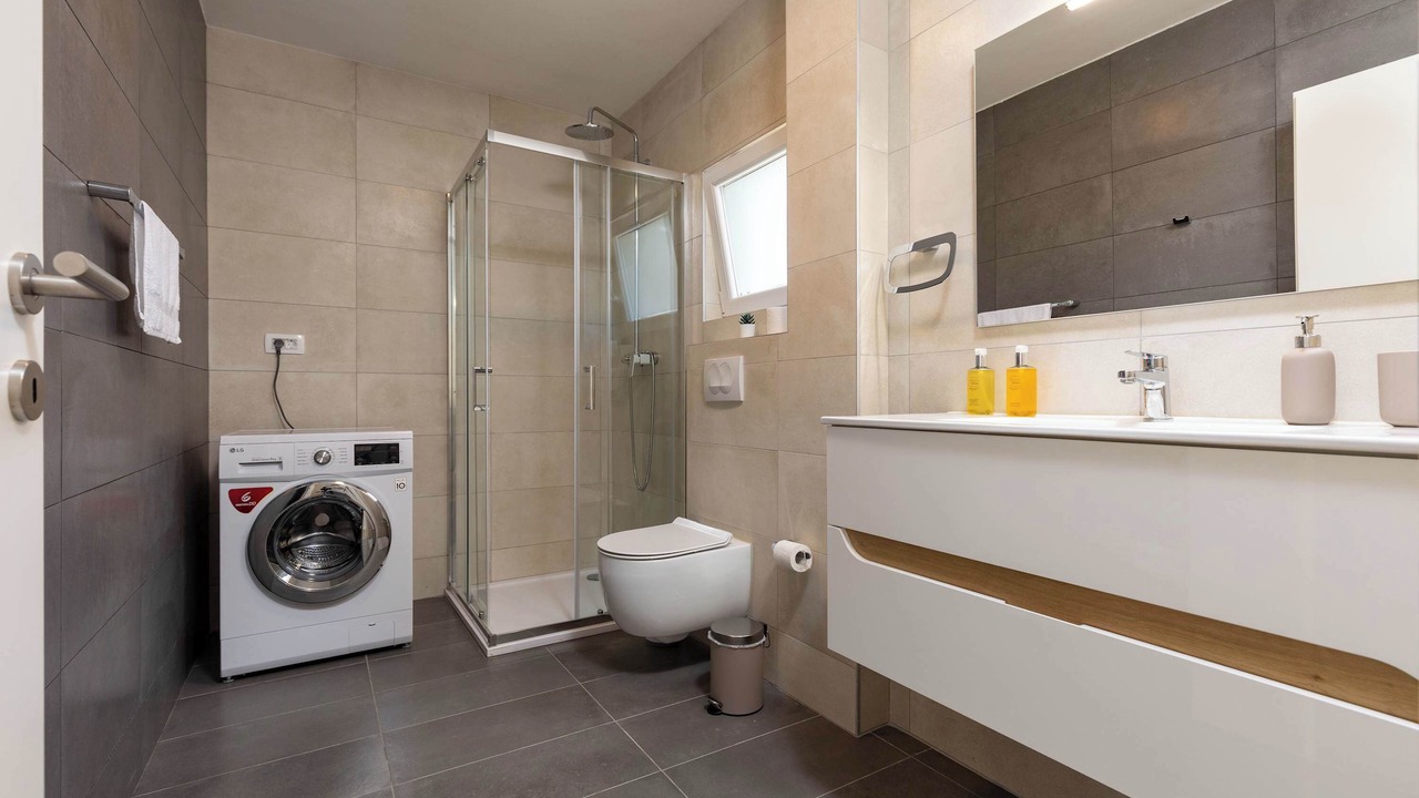 Photo of Bathroom in Diminici