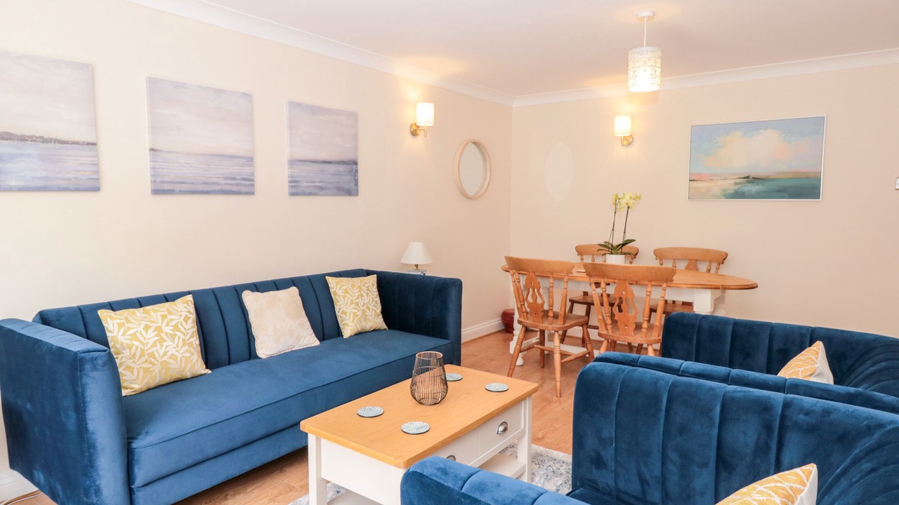 Photo of Livingroom in Dartmouth