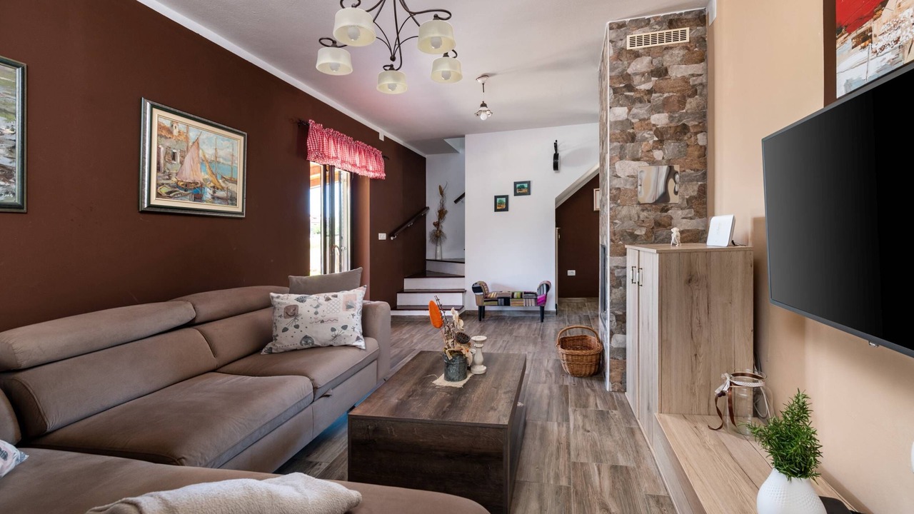 Photo of Livingroom in Manjadvorci