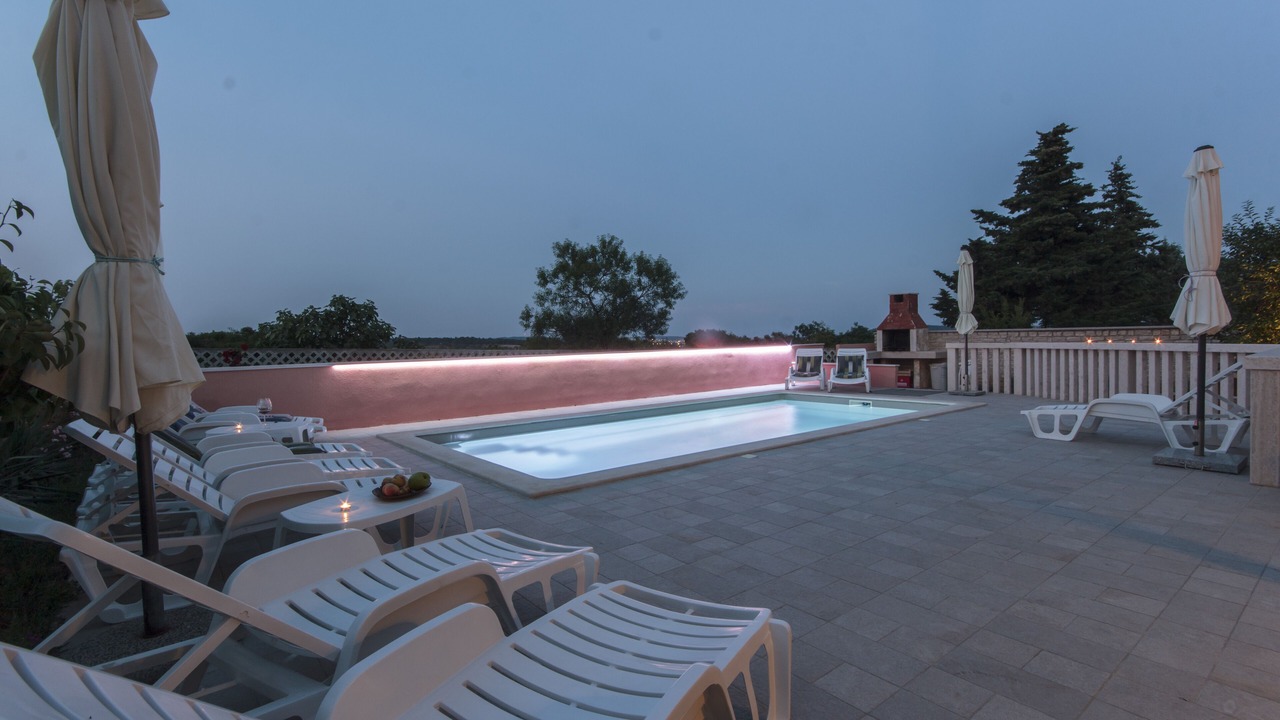 Photo of Outdoor in Banjole