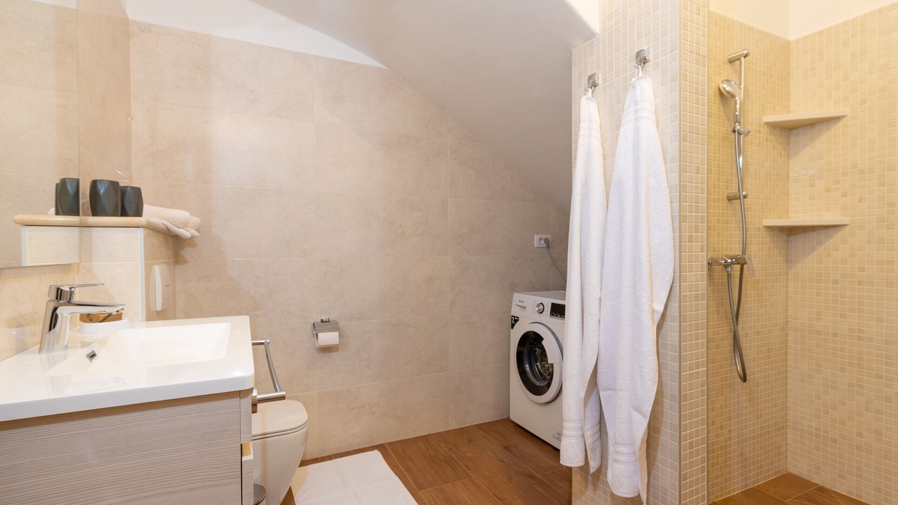 Photo of Bathroom in Vinez
