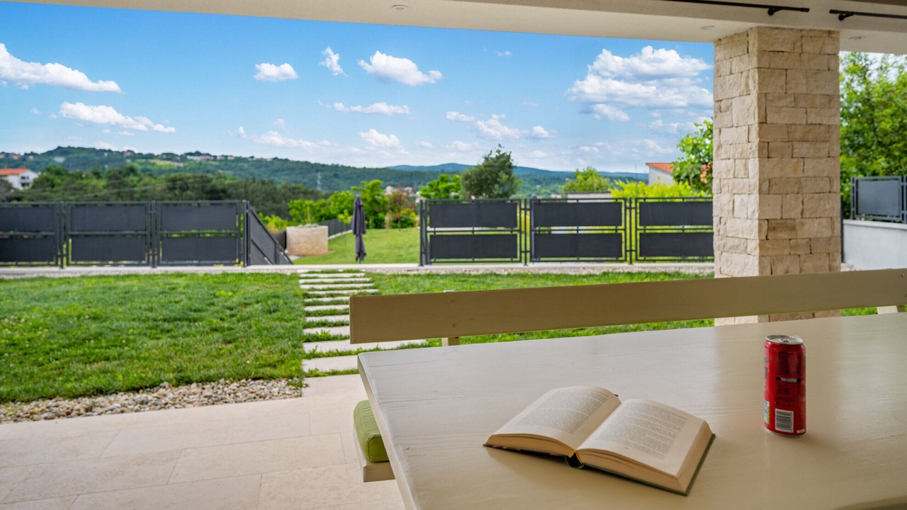 Photo of Patio Balcony in Vinez