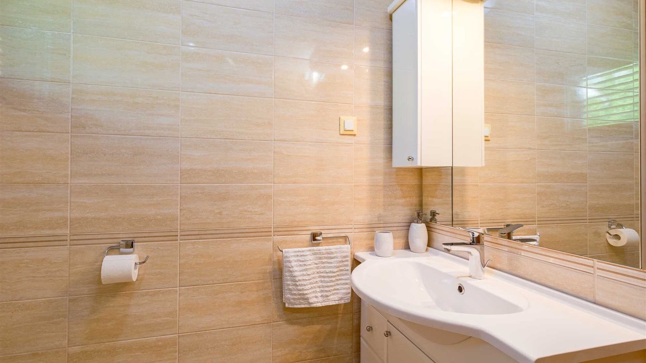 Photo of Bathroom in Silo