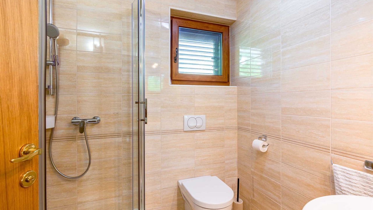 Photo of Bathroom in Silo