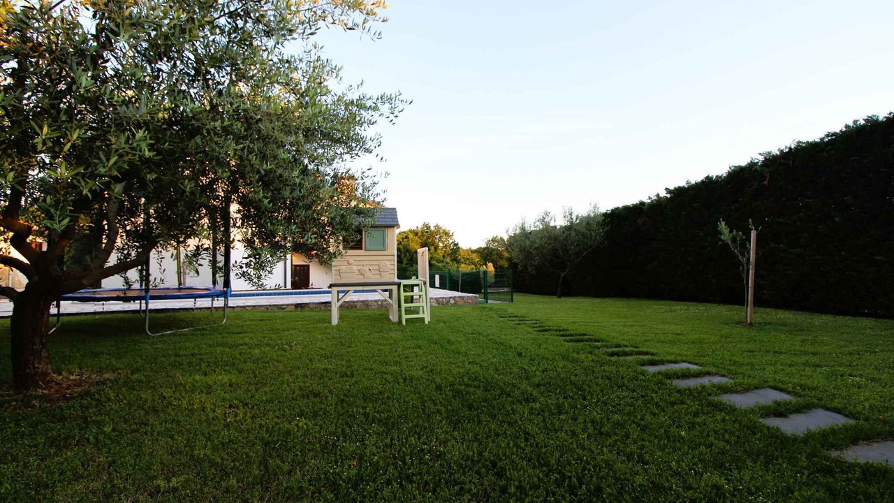 Photo of Outdoor in Strmac