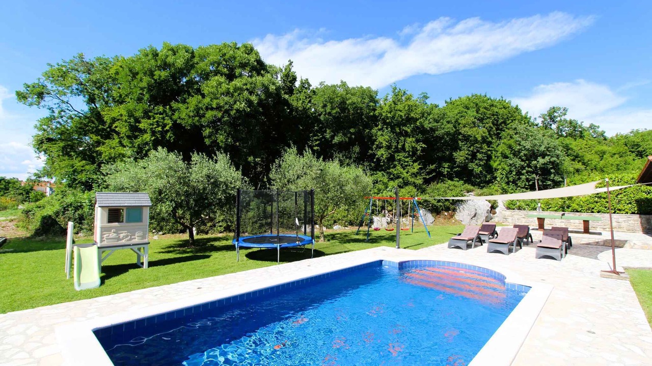 Photo of Outdoor in Strmac
