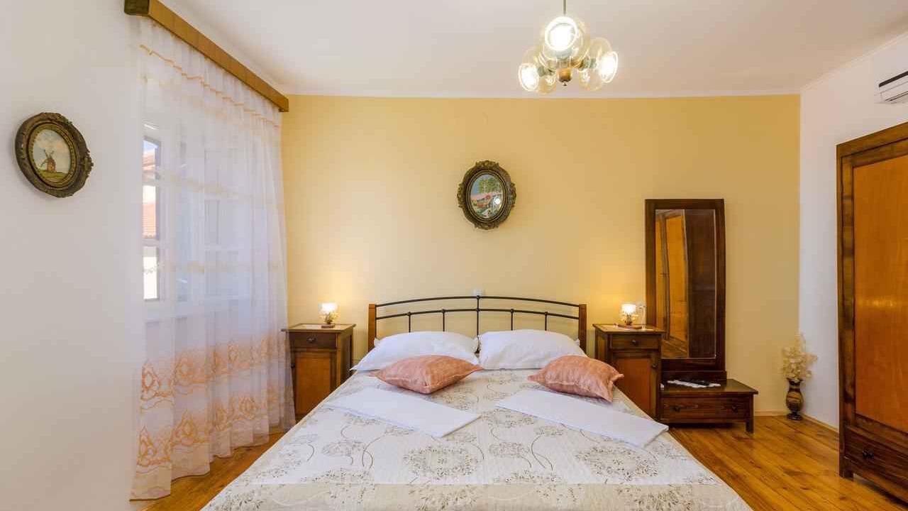 Photo of Bedroom in Grizane