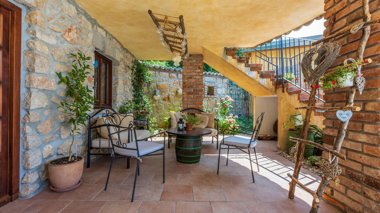 Photo of Patio Balcony in Grizane