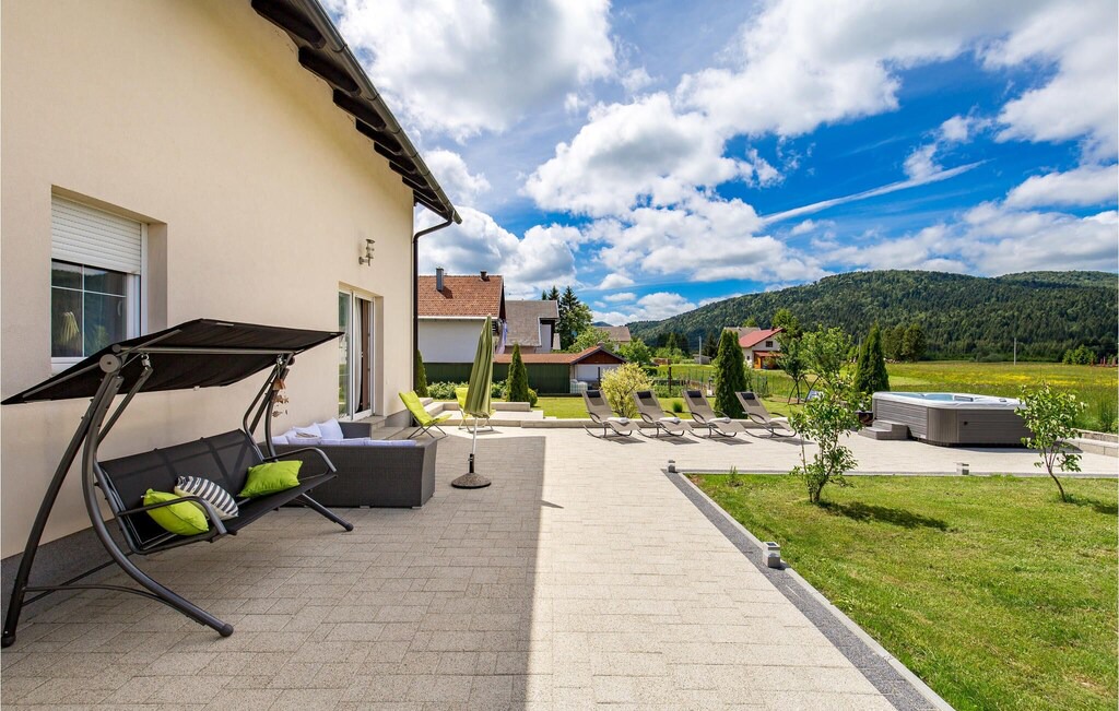 Photo of Patio Balcony in Ravna Gora