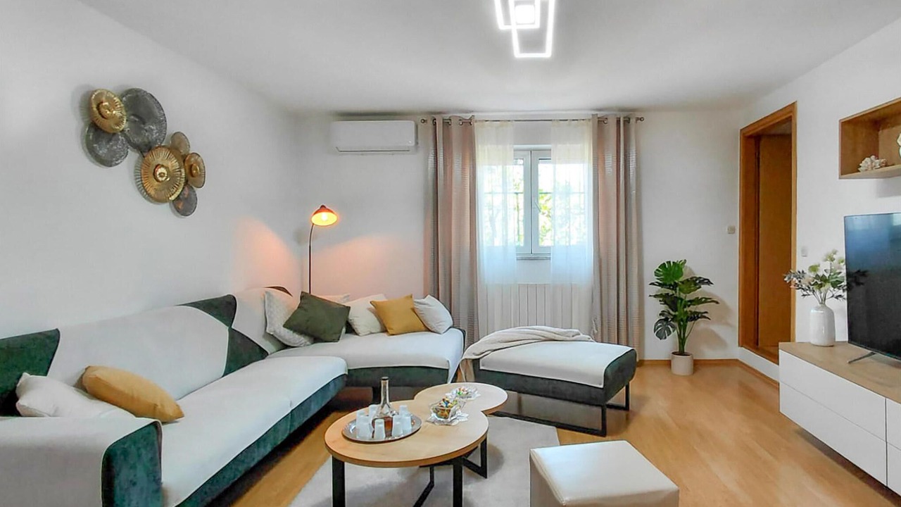 Photo of Bedroom in Loborika