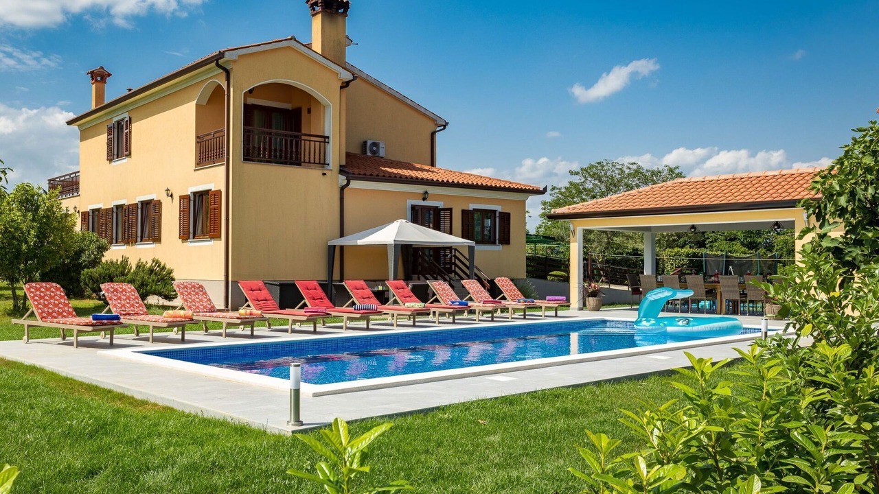 Photo of Outdoor in Pican