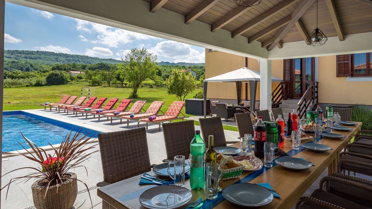 Photo of Outdoor in Pican