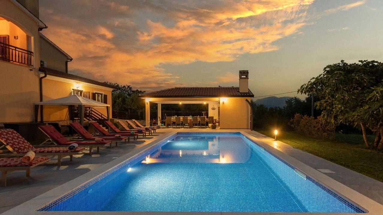 Photo of Outdoor in Pican