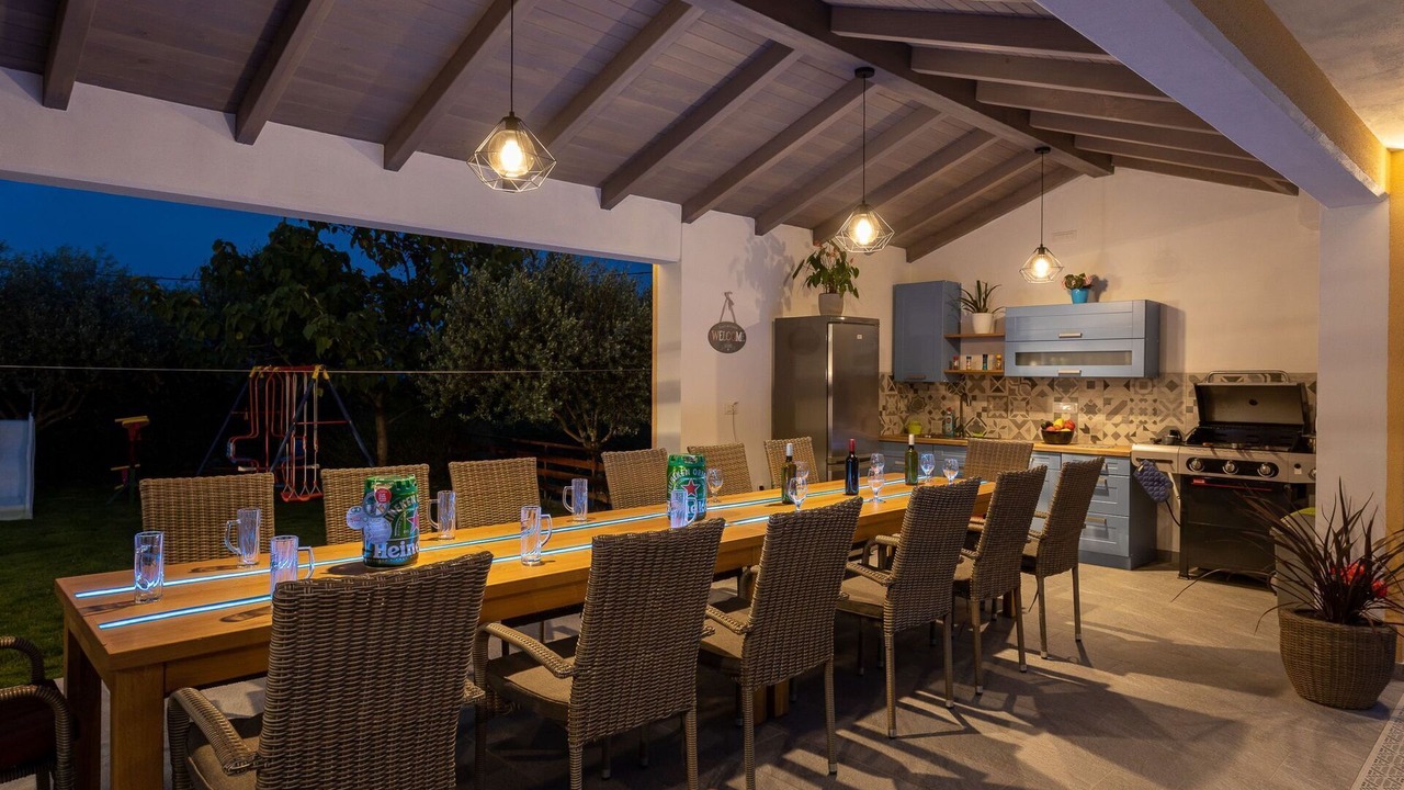 Photo of Outdoor in Pican