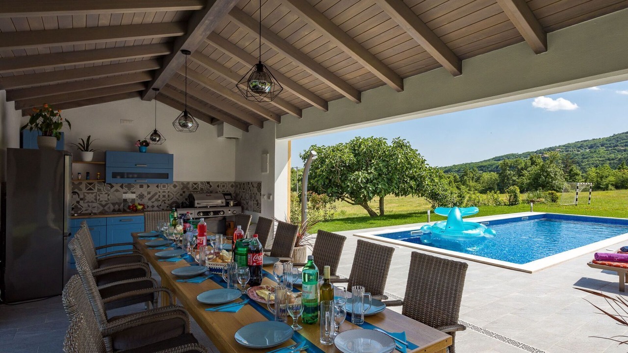 Photo of Outdoor in Pican
