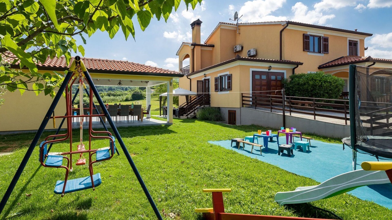 Photo of Outdoor in Pican