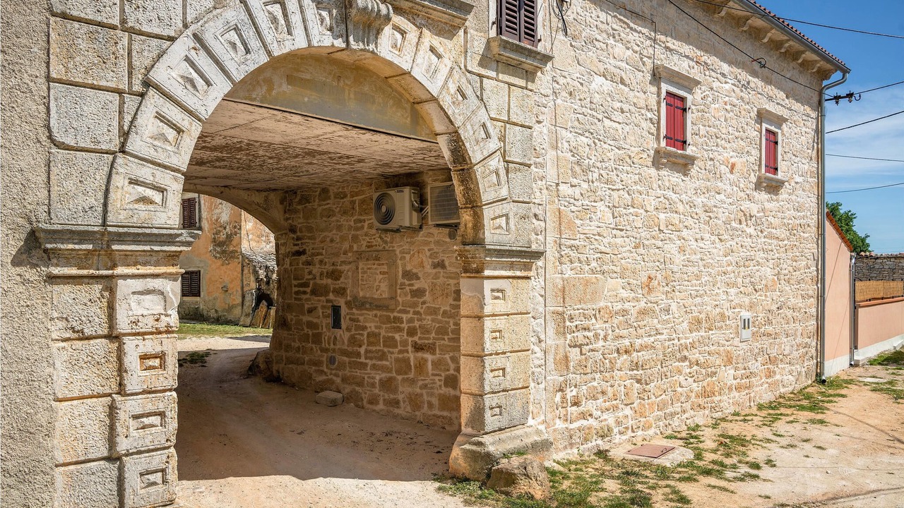 Photo of Others in Orbanici
