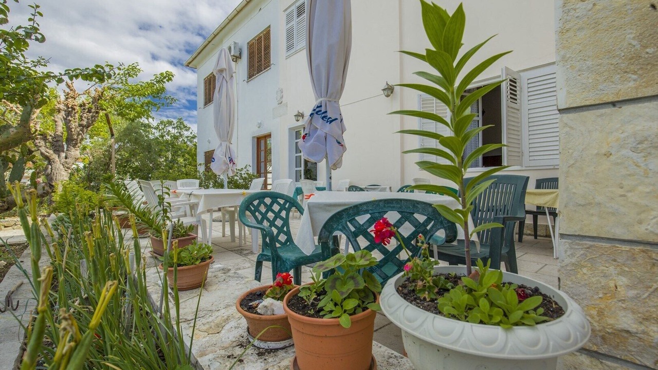 Photo of Outdoor in Banjol