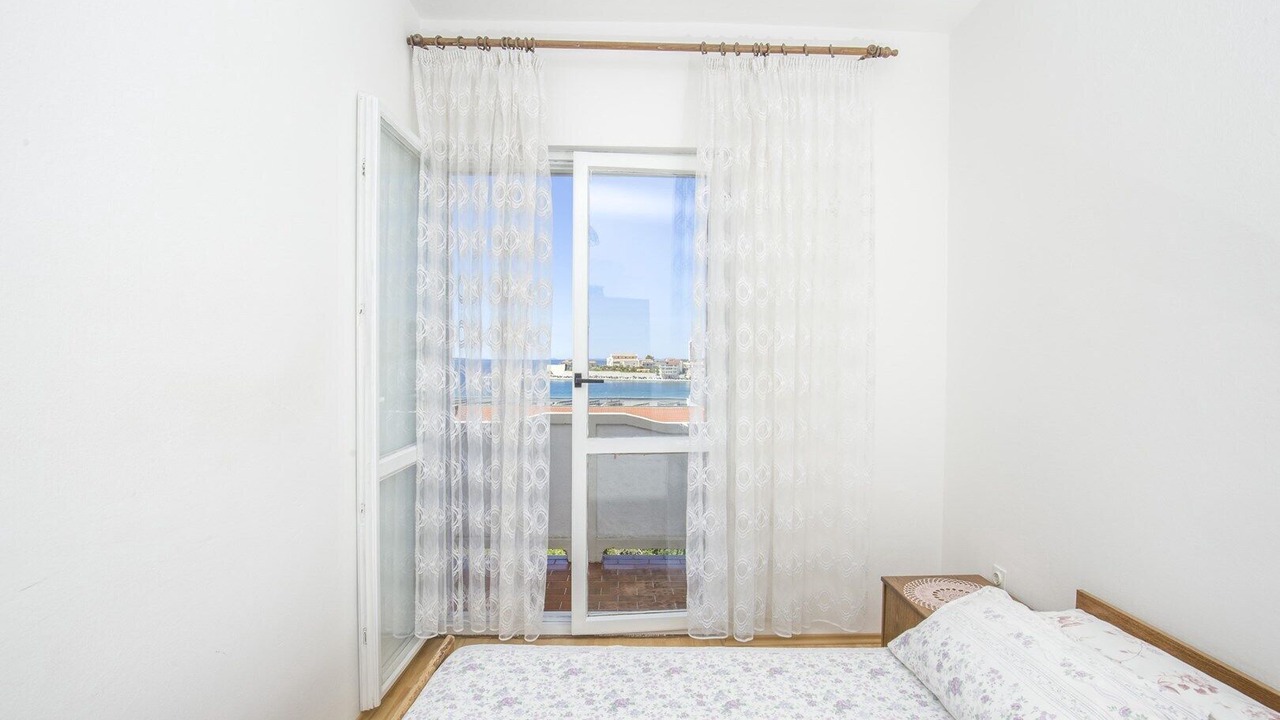 Photo of Bedroom in Banjol