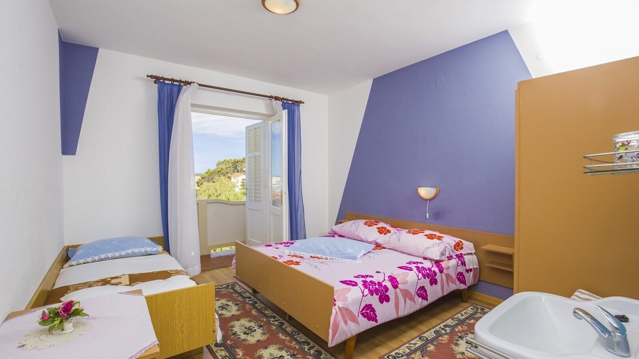 Photo of Bedroom in Banjol