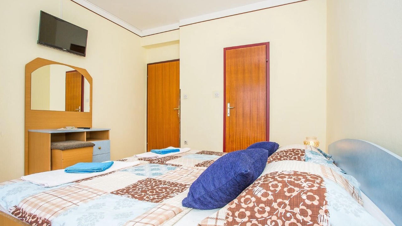 Photo of Bedroom in Banjol