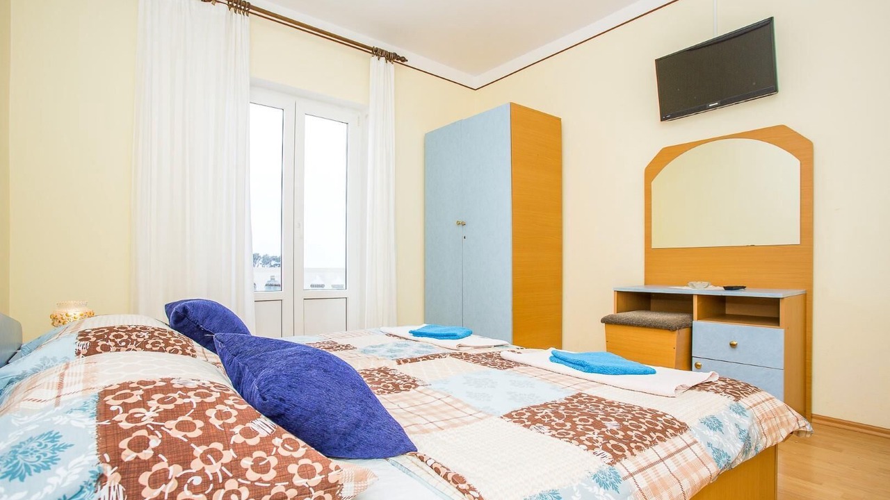 Photo of Bedroom in Banjol