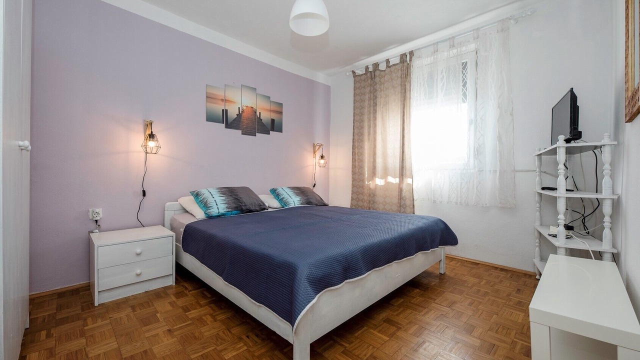 Photo of Bedroom in Supetarska Draga