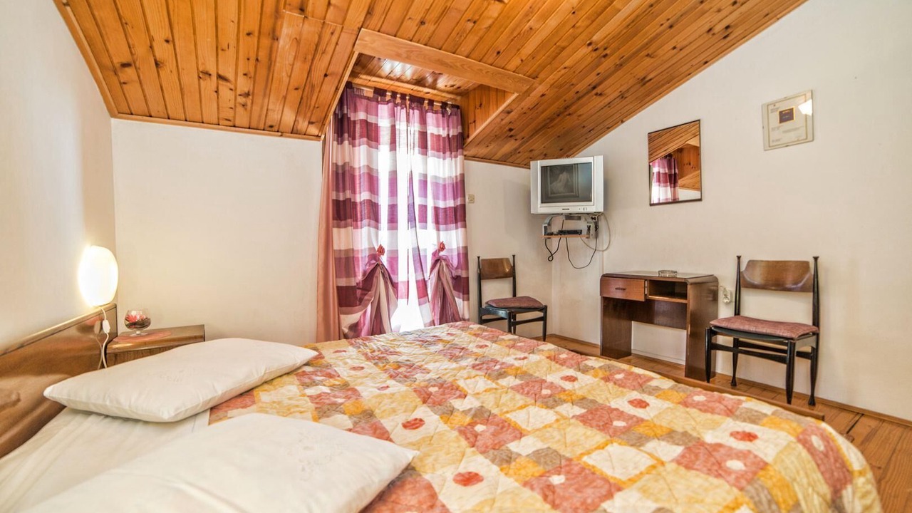 Photo of Bedroom in Pomer