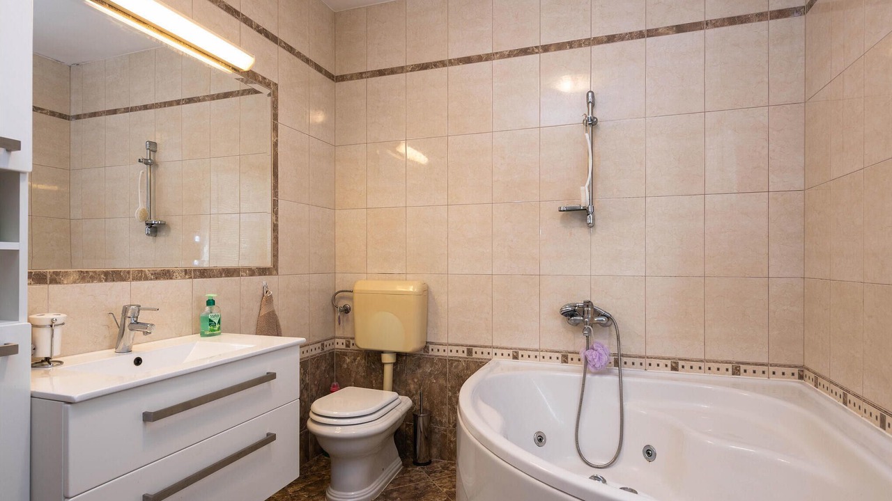 Photo of Bathroom in Loborika