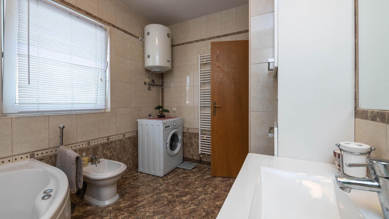 Photo of Bathroom in Loborika