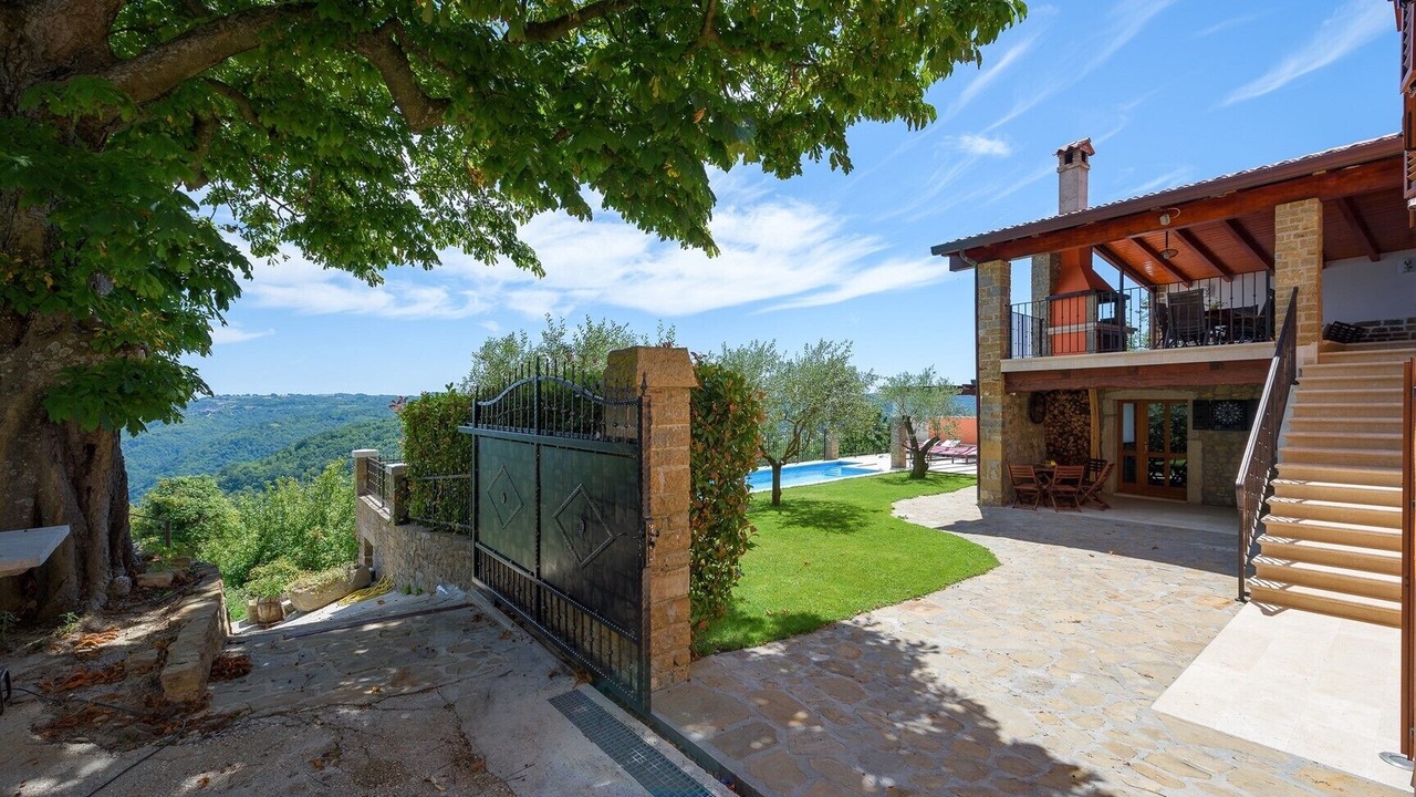 Photo of Patio Balcony in Zamask
