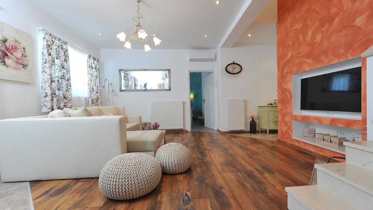 Photo of Livingroom in Pobri