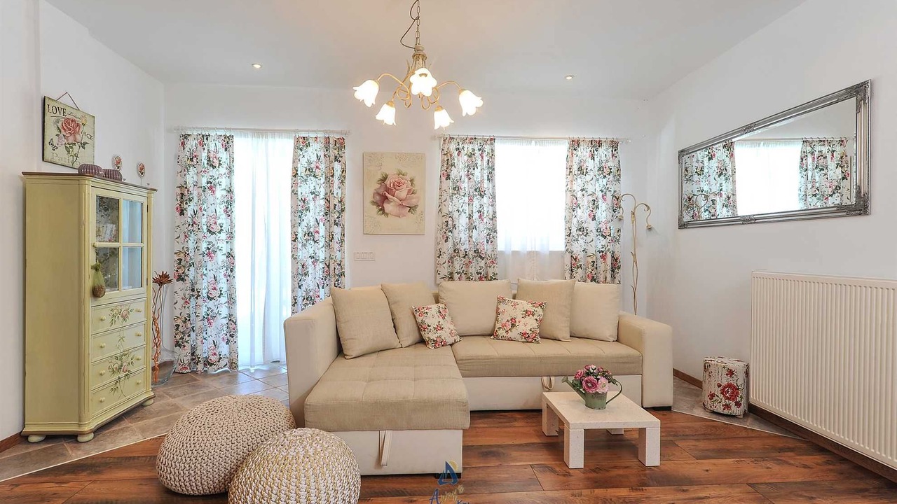 Photo of Livingroom in Pobri