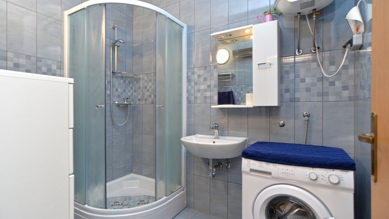 Photo of Bathroom in Vinkuran