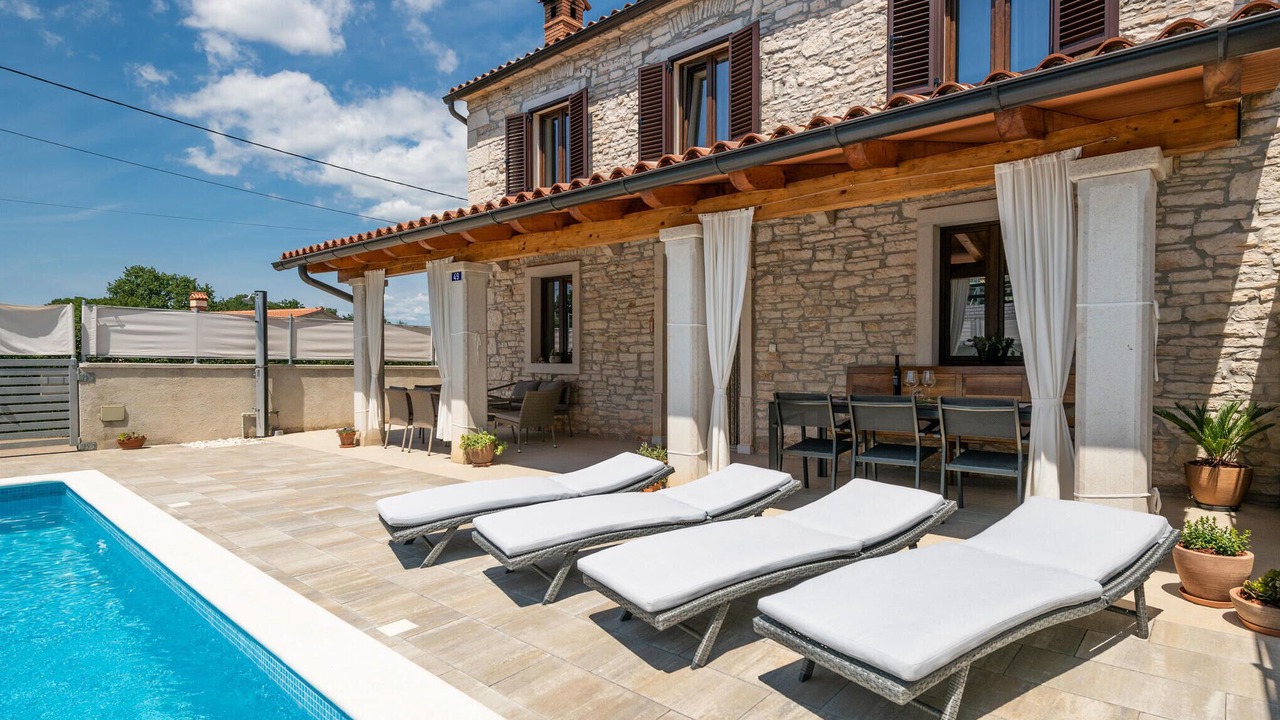 Photo of Outdoor in Muntic