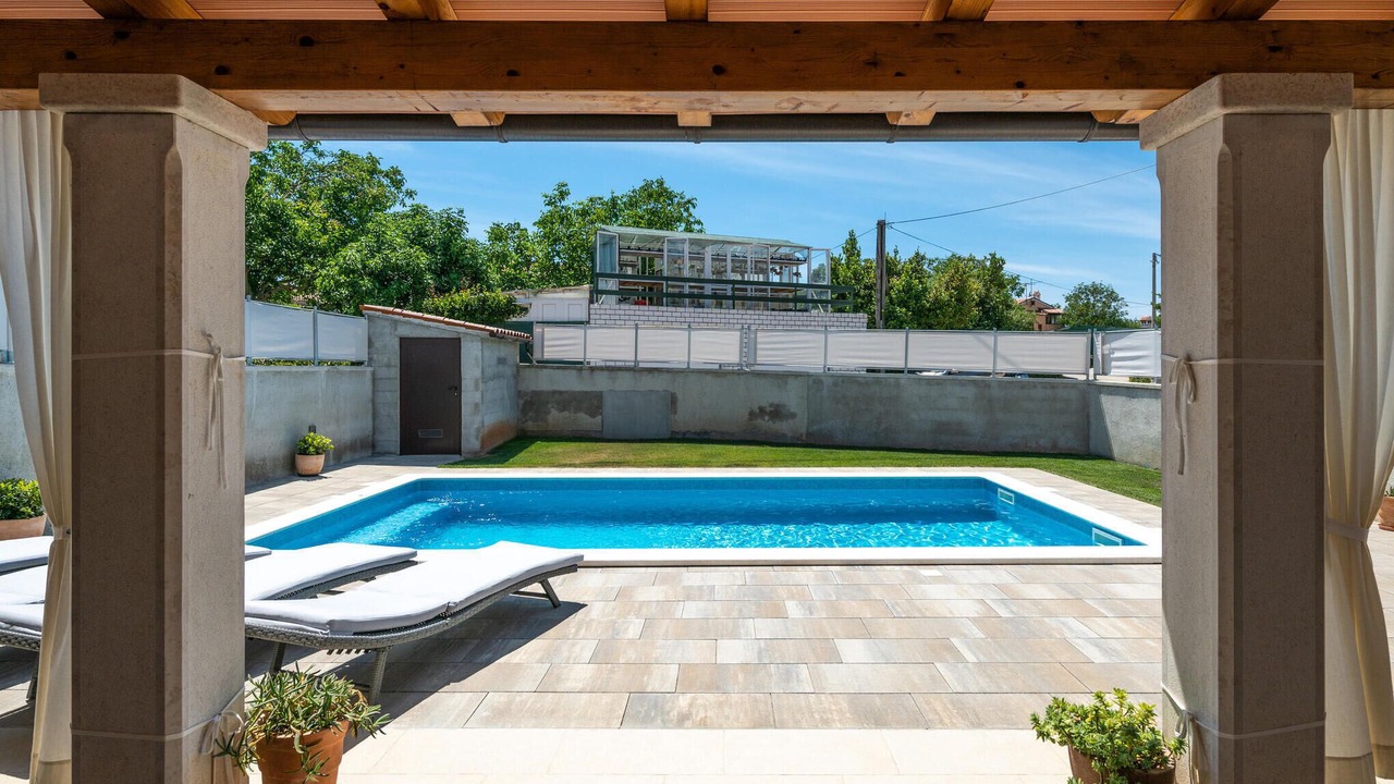 Photo of Outdoor in Muntic
