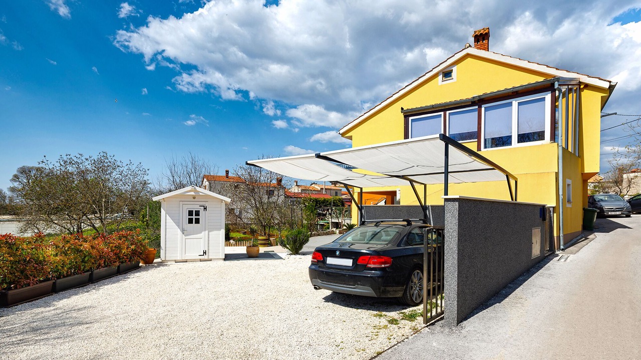 Photo of Outdoor in Loborika