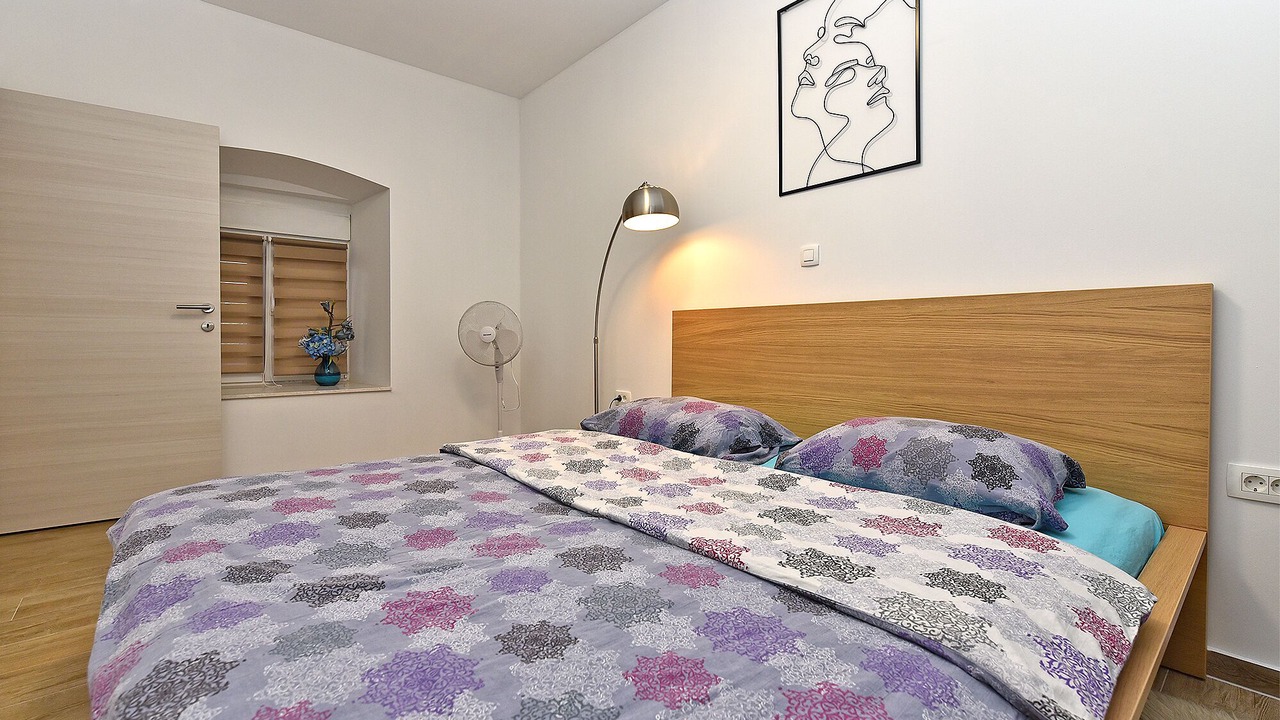 Photo of Bedroom in Loborika
