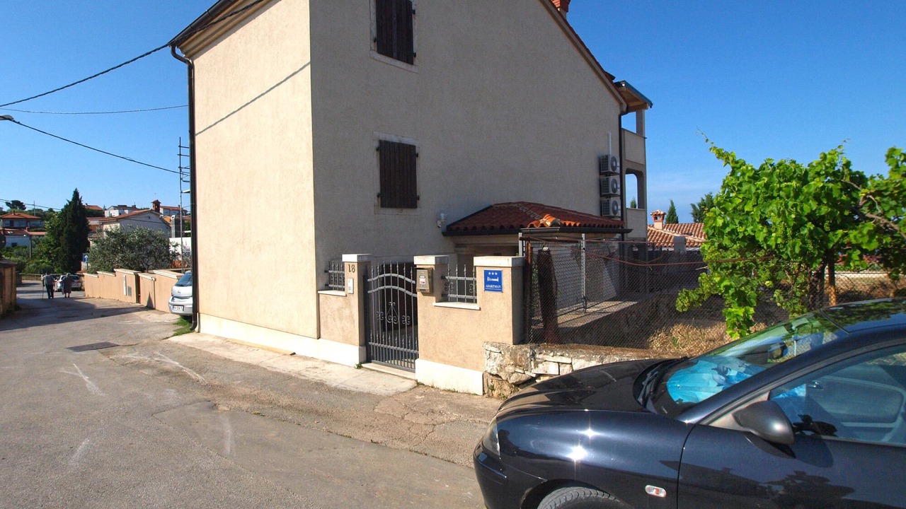 Photo of Outdoor in Vinkuran