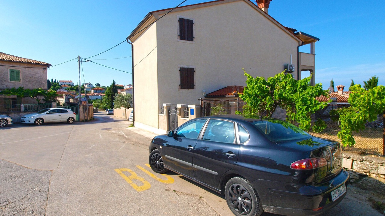 Photo of Outdoor in Vinkuran