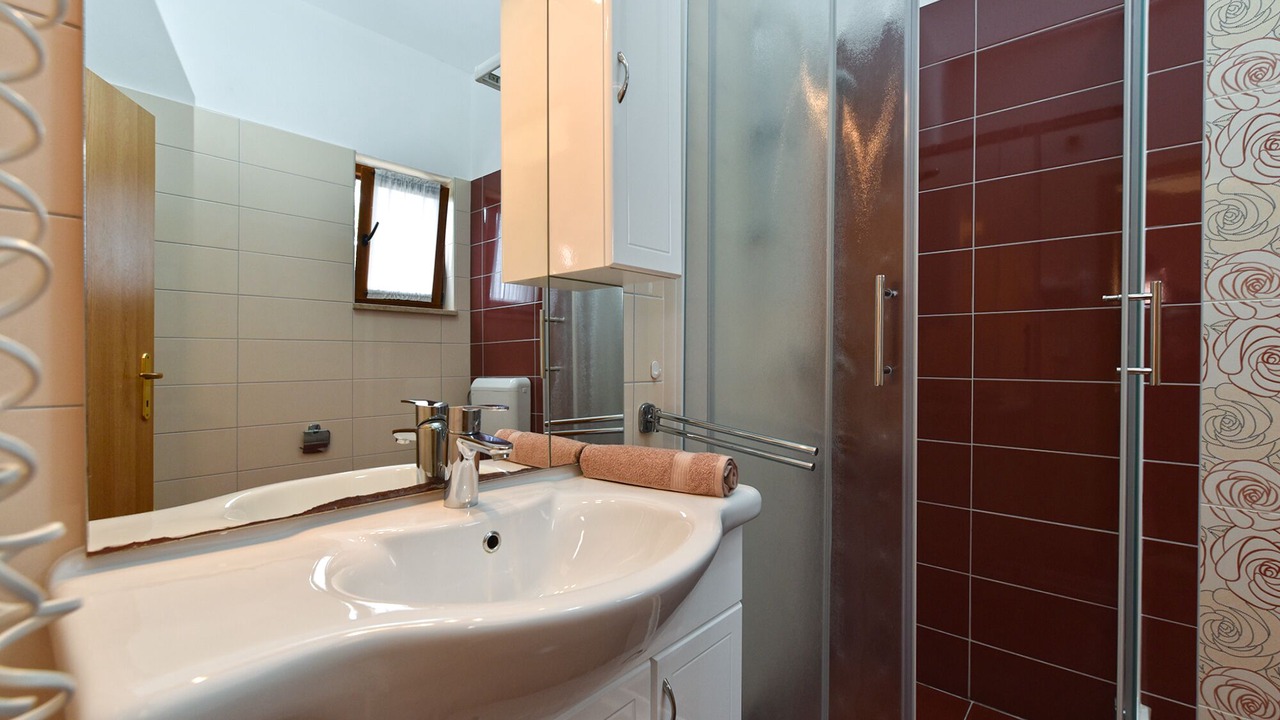 Photo of Bathroom in Kavran