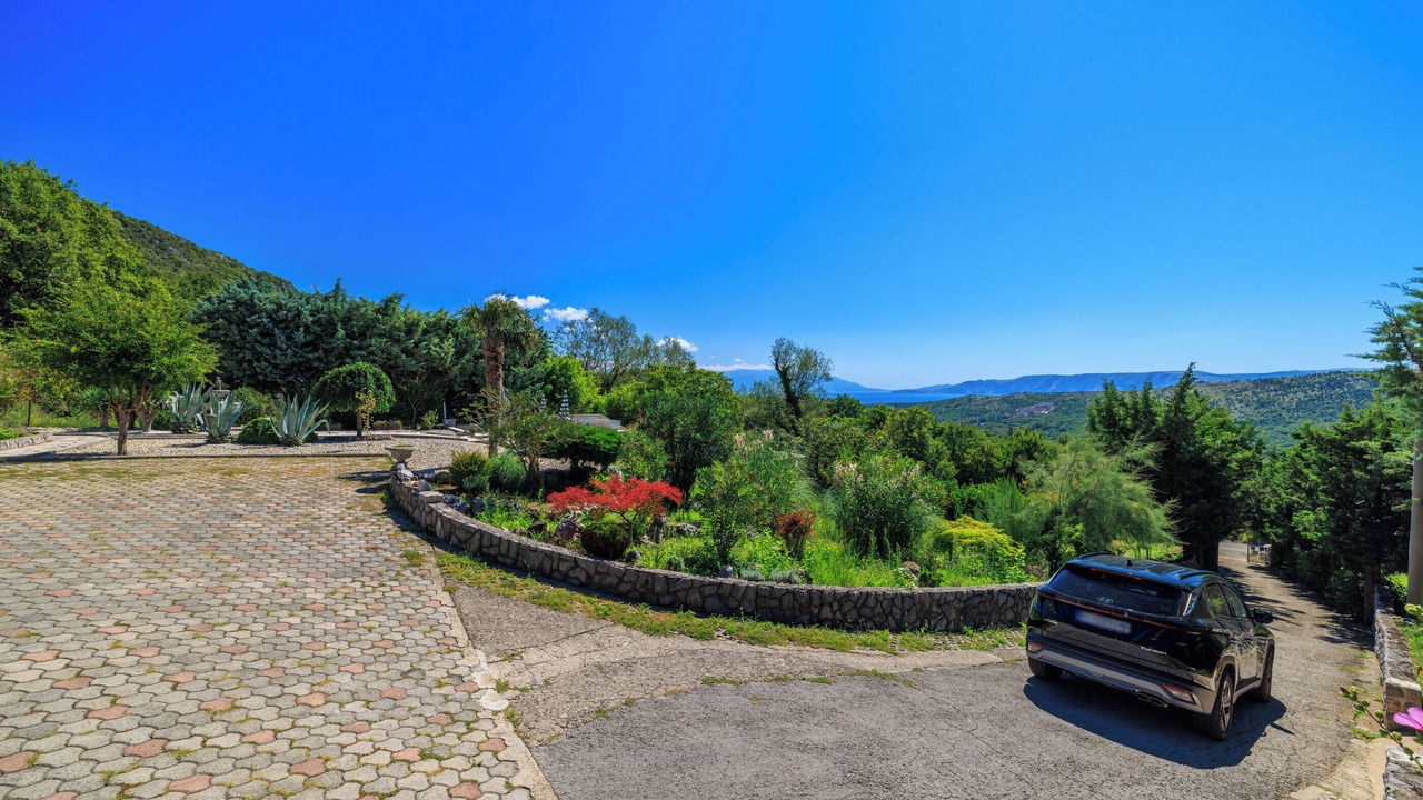 Photo of Outdoor in Bribir