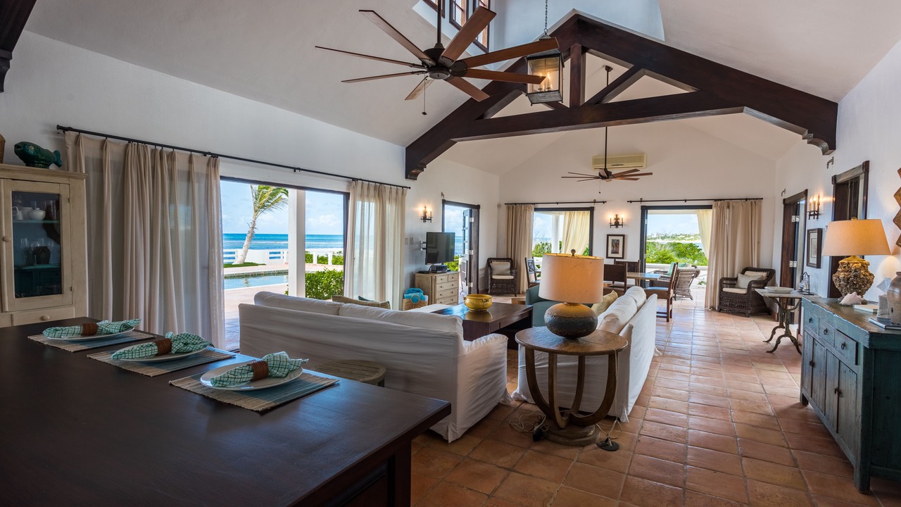 Photo of Livingroom in Blowing Point