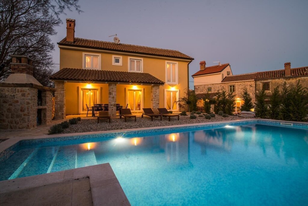 Photo of Outdoor in Garica