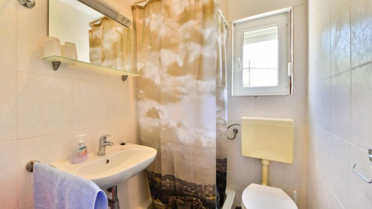 Photo of Bathroom in Banjol