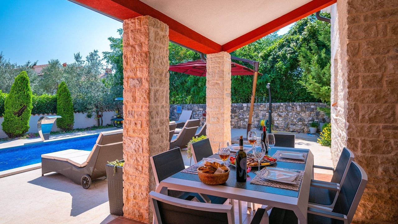 Photo of Outdoor in Bratulici