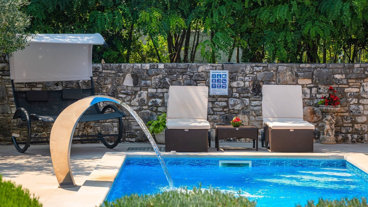 Photo of Outdoor in Bratulici